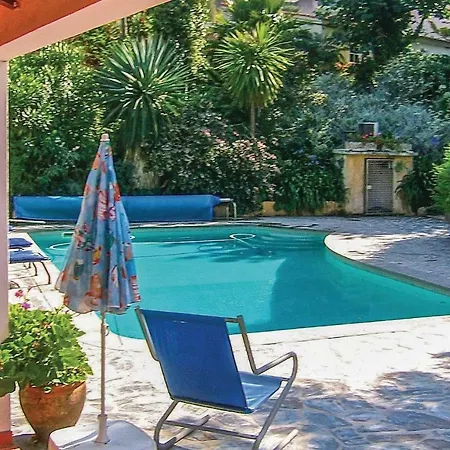One-bedroom Holiday In Colares, *