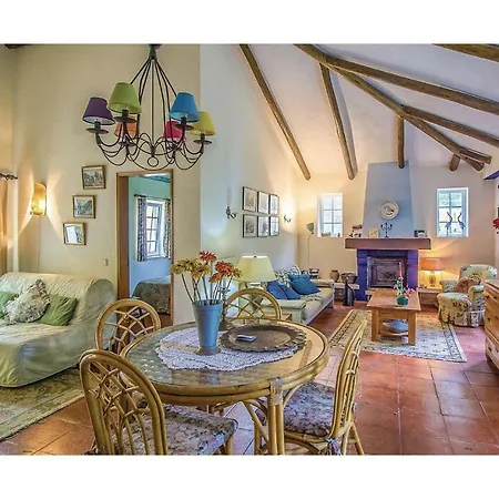 One-bedroom Holiday In Colares, Prázdninový dům